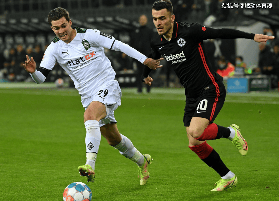 门兴格拉德巴赫队在比赛中取得重要胜利 门兴格拉德巴赫队在比赛中取得重要胜利