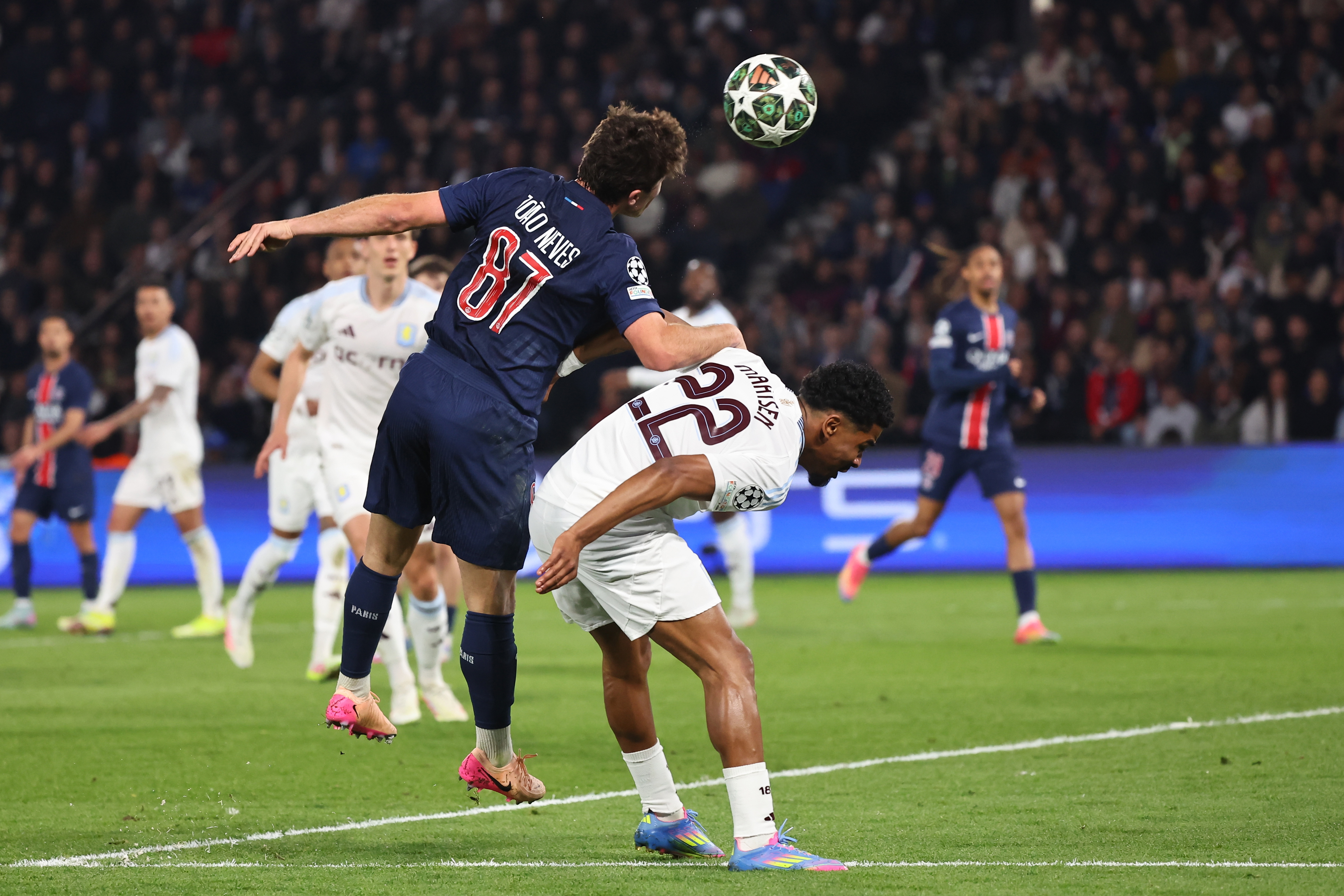 包含欧洲国际足球赛事场面激烈,胜负可期的词条 包含欧洲国际足球赛事场面激烈,胜负可期的词条