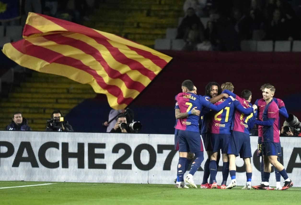 开云体育官网-曼联客场险胜斯托克城，取得重要三分