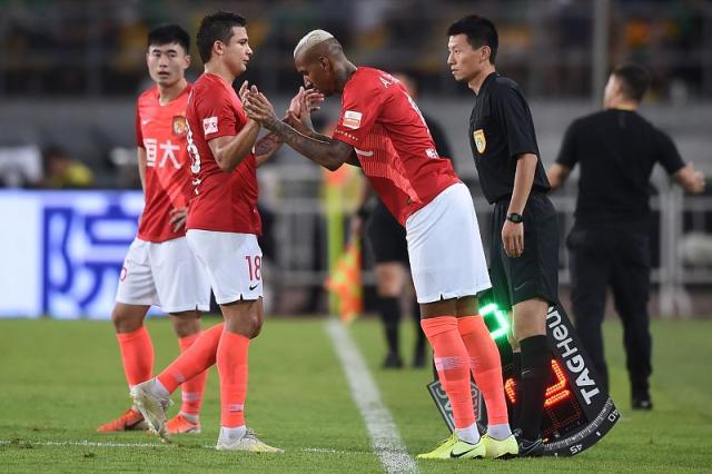 黄金中场强势复出,助球队连胜 黄金中场强势复出,助球队连胜