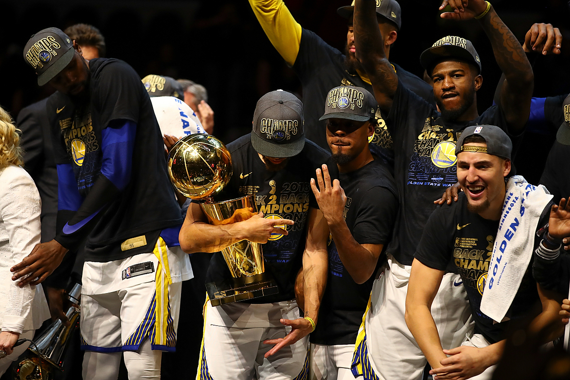 NBA季后赛打响,勇士队雄起 NBA季后赛打响,勇士队雄起