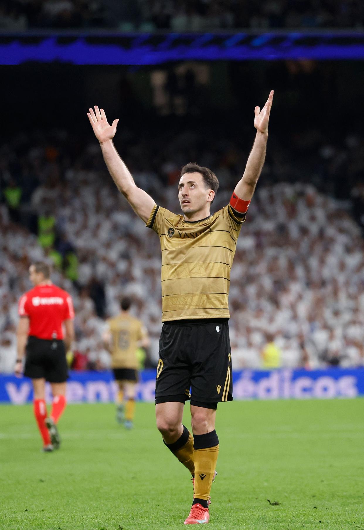 西班牙队士气高涨备战决赛!的简单介绍 西班牙队士气高涨备战决赛!的简单介绍