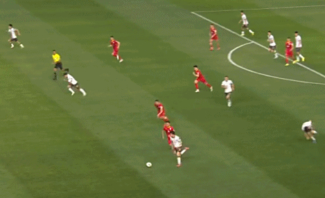 当球员们在比赛中爆发各自最强的实力的简单介绍 当球员们在比赛中爆发各自最强的实力的简单介绍