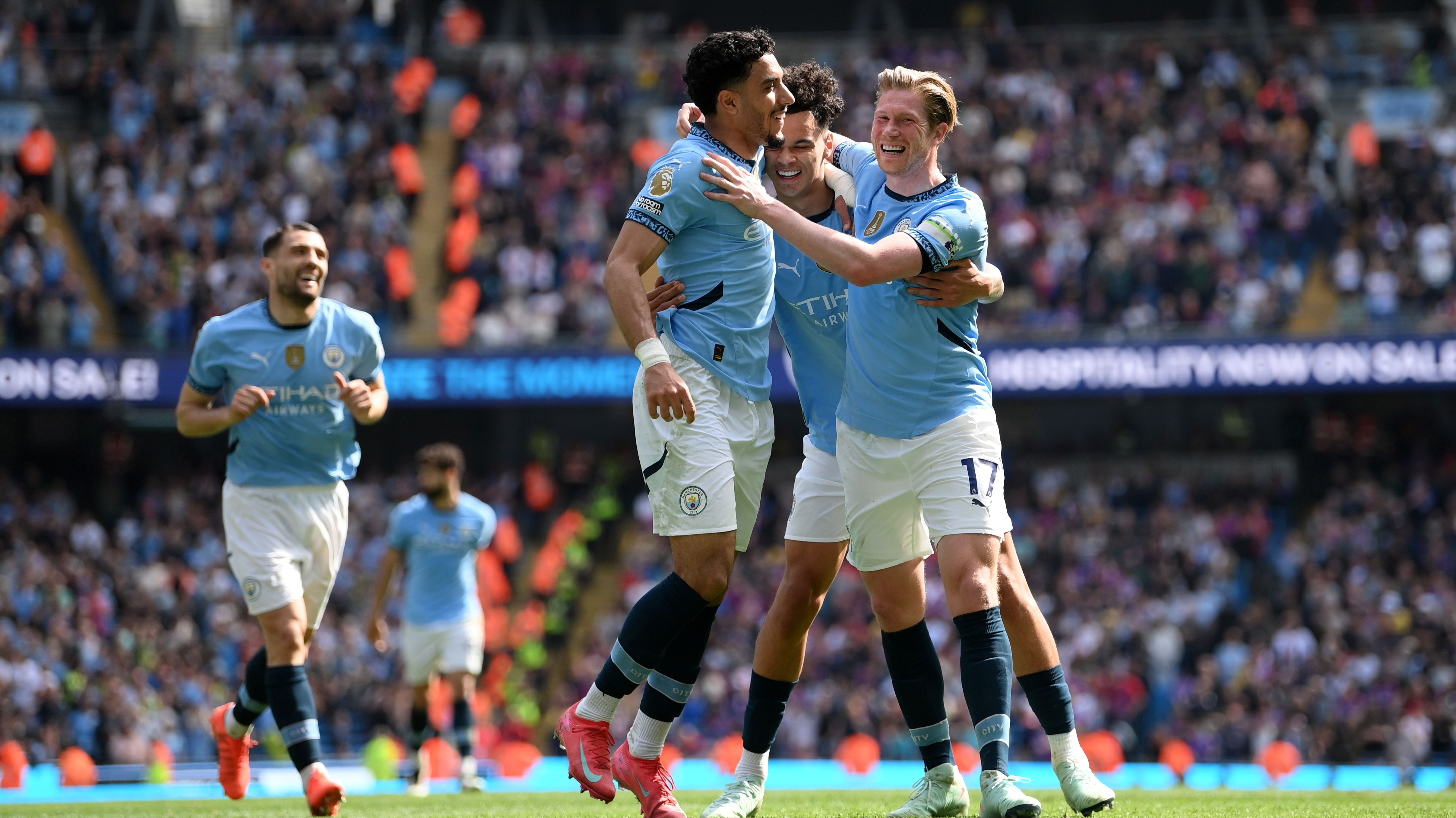 开云体育官网-德布劳内遭遇内马尔登顶，中超局势紧张