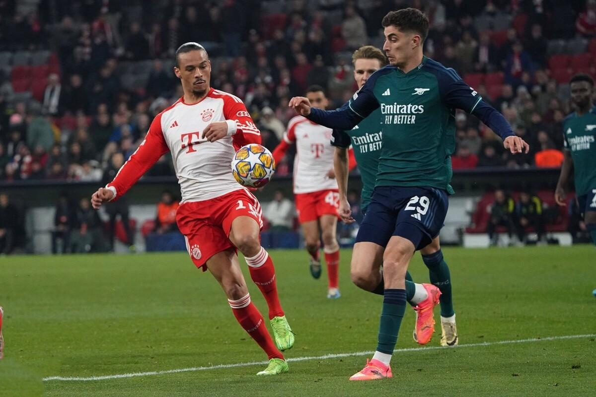 开云下载-巴塞罗那主场逼平拜仁，晋级欧冠四强