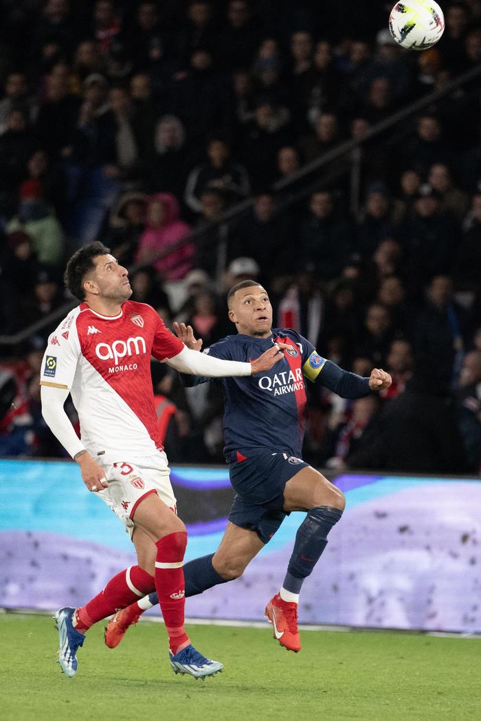 包含摩纳哥客场大胜,法甲冠军之争进入白热化阶段的词条 包含摩纳哥客场大胜,法甲冠军之争进入白热化阶段的词条