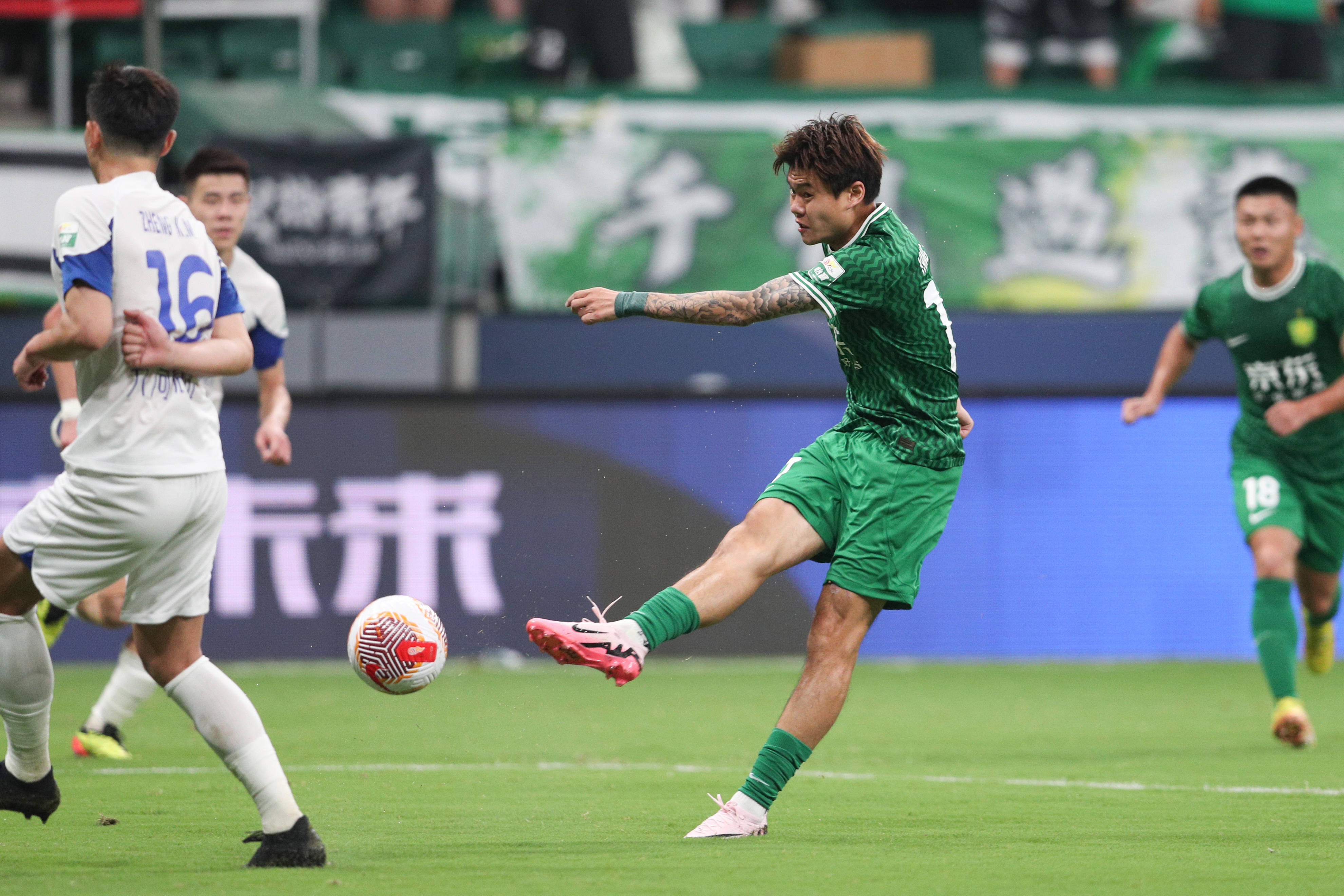 北京国安主场战胜对手,展现实力 北京国安主场战胜对手,展现实力