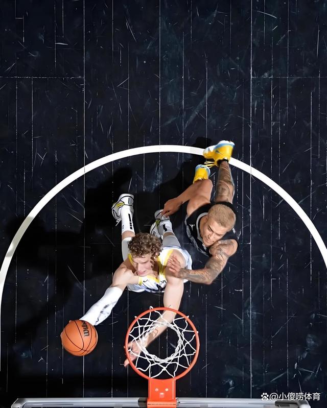 爵士大胜开拓者取得连胜 爵士大胜开拓者取得连胜