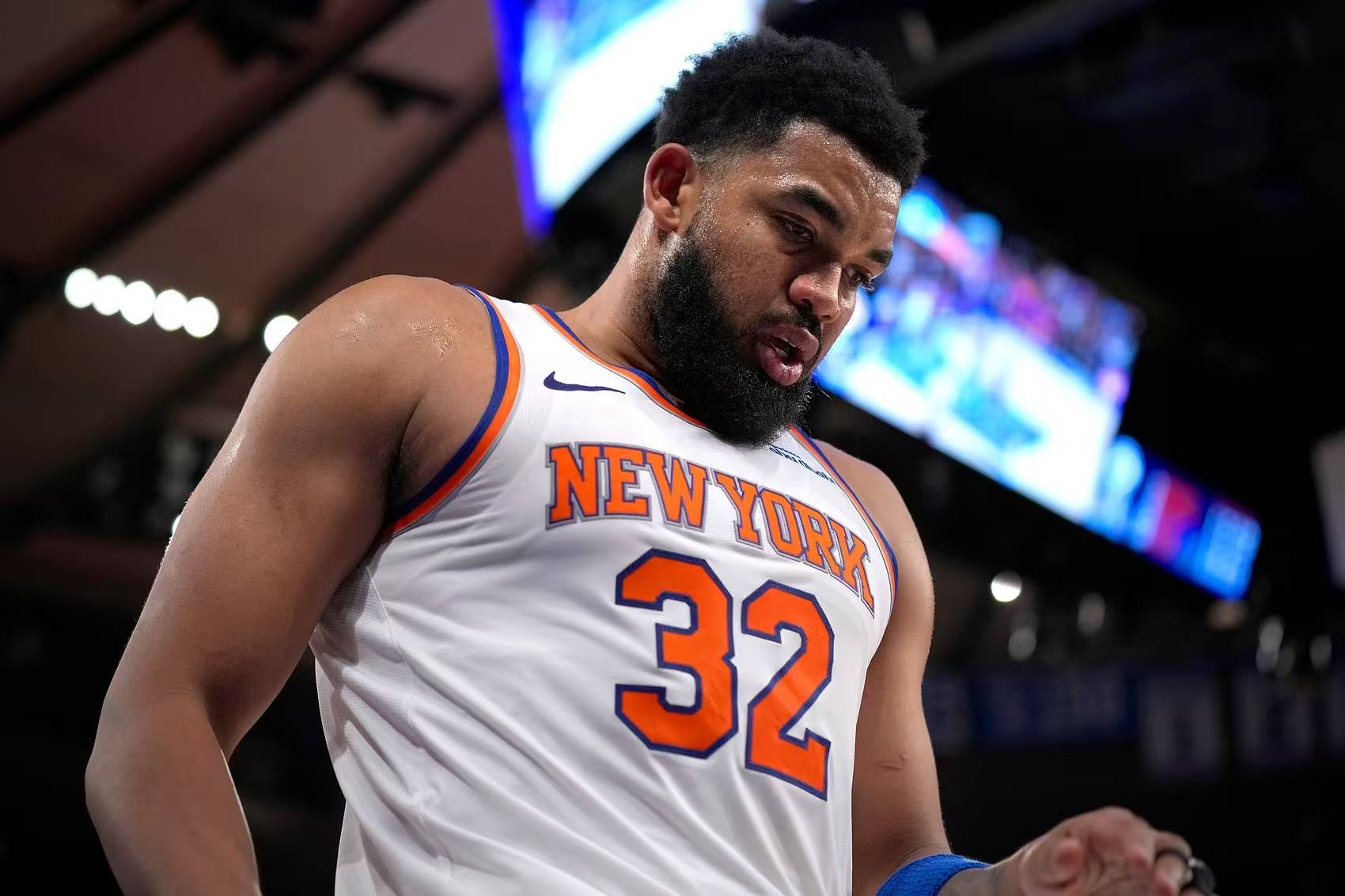 开云体育中国-关于超音速逆转尼克斯，亚当斯发挥稳固的信息