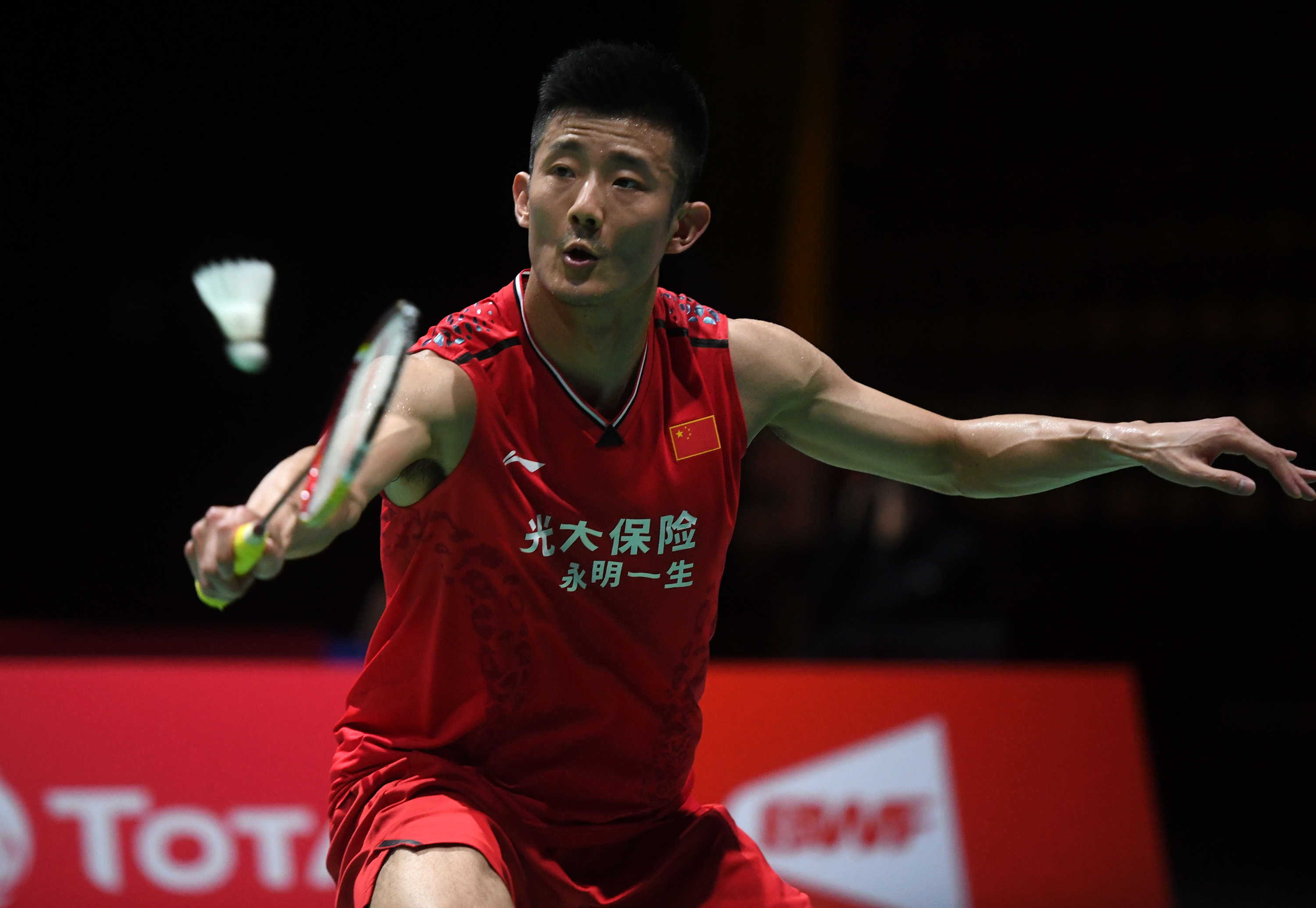 中国羽毛球队鏖战法国羽毛球队,谌龙高光表现 中国羽毛球队鏖战法国羽毛球队,谌龙高光表现