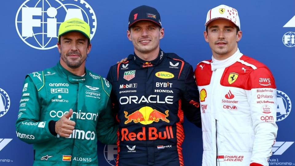 开云下载-红牛车队鏖战红牛二队，阿隆索惊艳四座