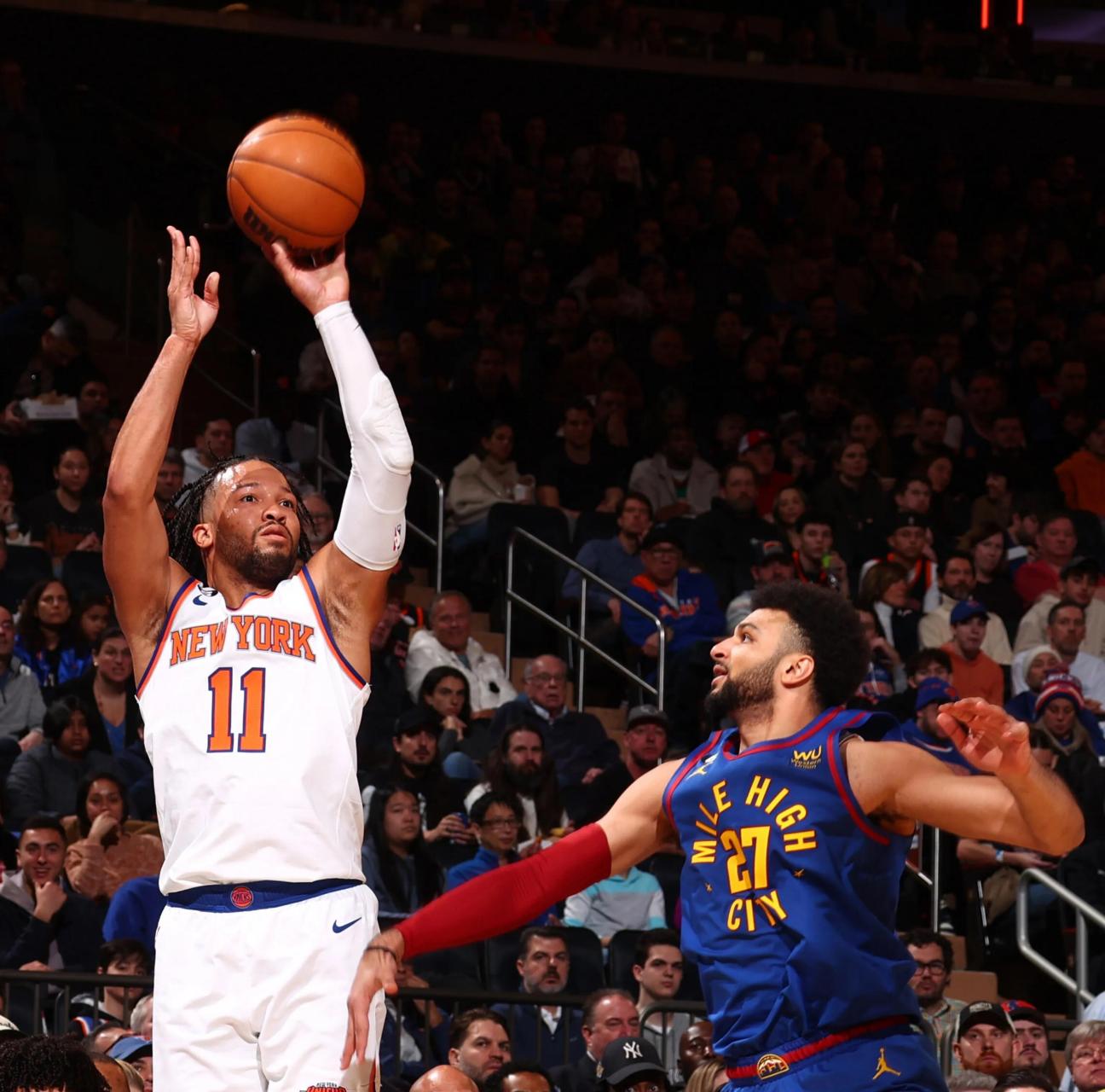 骑士鏖战掘金,布伦森点燃赛场 骑士鏖战掘金,布伦森点燃赛场