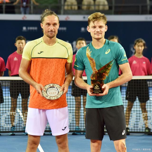 德国队轻取英格兰队，梁靖崑带队取胜