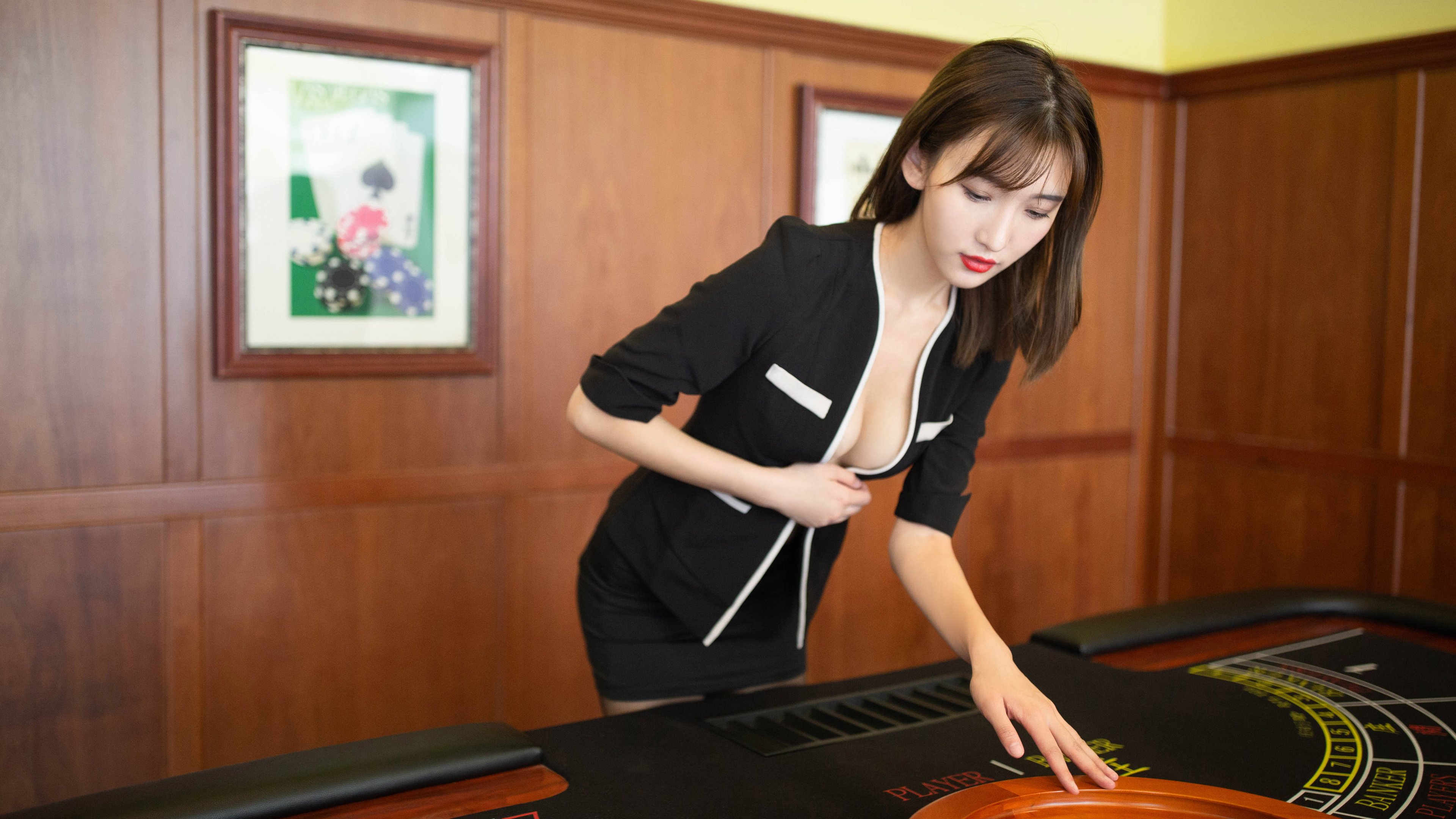 开云官网-绝杀国王！末节先生克莱再成湖人救世主