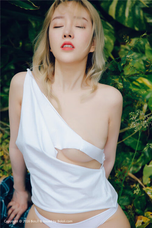 开云体育官网-另一种季后赛之夜，萨拉赫，绿茵场上的攻防转换核心