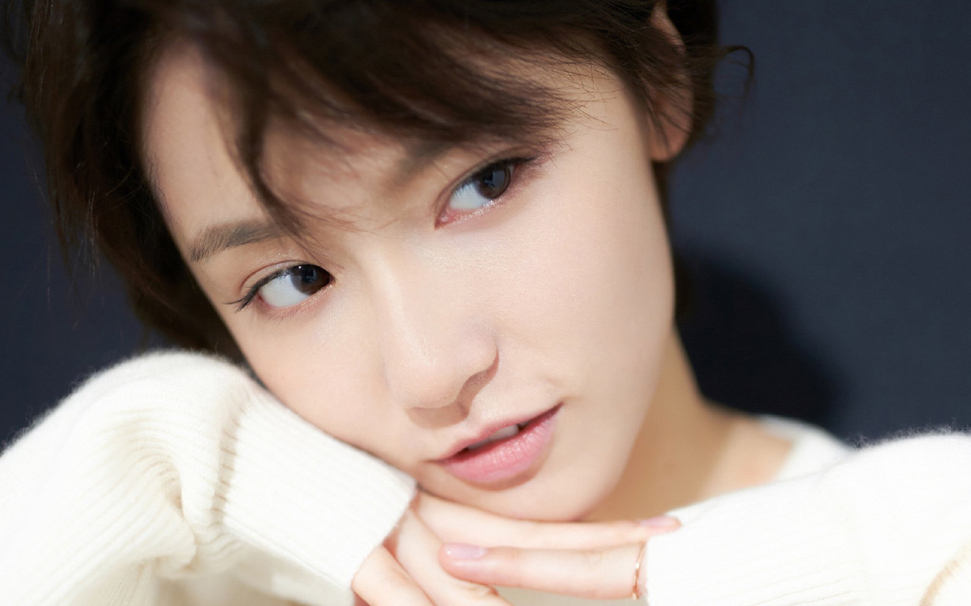 开云体育平台APP-东方传来战鼓声，当鹈鹕的泥泞缠斗，遇上欧文的星辰剑舞